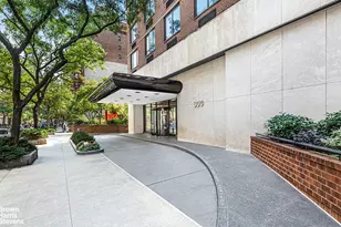 300 E 54th St, New York City, NY 10022 - Photo 5