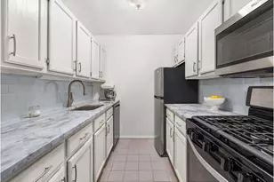 205 3rd Ave, New York City, NY 10003 - Photo 3