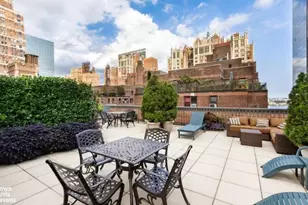 305 E 40th St, New York City, NY 10017 - Photo 13