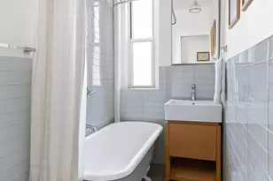 261 W 22nd St, New York City, NY 10011 - Photo 9