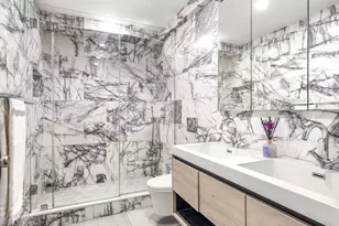 220 E 73rd St, New York City, NY 10021 - Photo 9