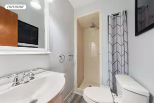 304 Westervelt Ave, New York, NY 10301 - Photo 29