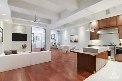 529 W 42nd Street #5R, New York City, NY 10036 - Photo 17