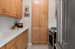 200 E 69th St, New York City, NY 10021 - Photo 9