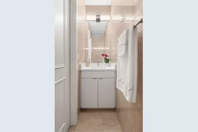 200 E 69th Street #16E, New York City, NY 10021 - Photo 11