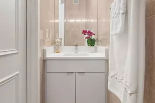 200 E 69th St, New York City, NY 10021 - Photo 11