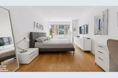 300 E 40th Street #4K, New York City, NY 10016 - Photo 5
