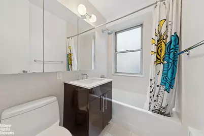300 E 40th Street #4K, New York City, NY 10016 - Photo 9