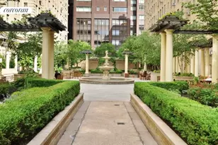 340 W 57th St, New York City, NY 10019 - Photo 27