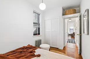 431 W 54th St, New York City, NY 10019 - Photo 9