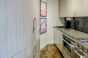 14 Horatio St, New York, NY 10014 - Photo 7