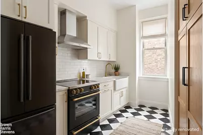 320 W 86th Street #5A, New York City, NY 10024 - Photo 5
