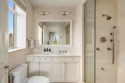 930 Fifth Avenue #11A, New York City, NY 10021 - Photo 17