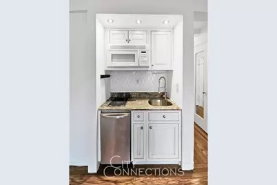 320 E 42nd Street #2004, New York, NY 10017 - Photo 7