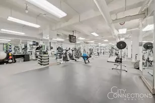 320 E 42nd St, New York City, NY 10017 - Photo 9
