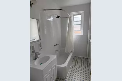 280 Ocean Parkway #4L, Brooklyn, NY 11218 - Photo 3