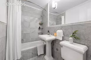 2 Charlton St, New York City, NY 10014 - Photo 9