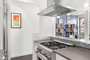 234 W 21st St, New York City, NY 10011 - Photo 7