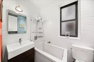234 W 21st St, New York City, NY 10011 - Photo 17
