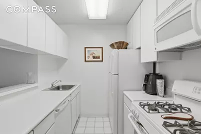 280 Park Avenue S #5L, New York City, NY 10010 - Photo 5