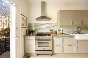 129 Calyer St, New York City, NY 11222 - Photo 3
