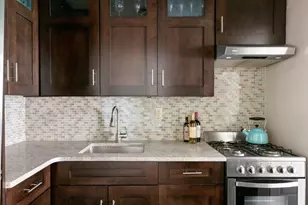 200 E 74th St, New York City, NY 10021 - Photo 5