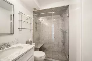 190 E 72nd St, New York City, NY 10021 - Photo 11