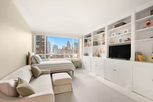 190 E 72nd St, New York City, NY 10021 - Photo 9