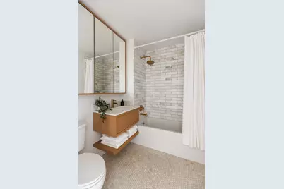 215 Calyer Street #1, New York City, NY 11222 - Photo 9