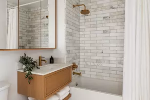 215 Calyer St, New York City, NY 11222 - Photo 9