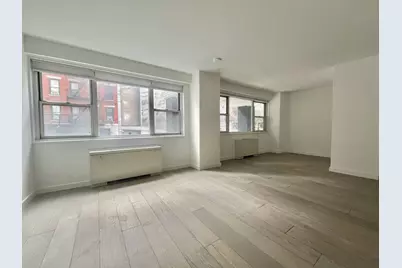 321 E 48th Street #2E, New York City, NY 10017 - Photo 11