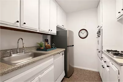 16 W 16th Street #2AS, New York City, NY 10011 - Photo 3