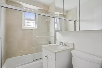 155 W 68th Street #804, New York, NY 10023 - Photo 5