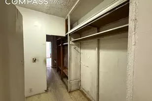 320 W 47th St, New York, NY 10036 - Photo 7