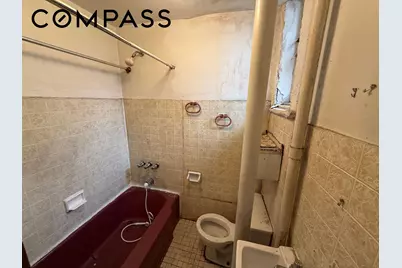 320 W 47th Street #4W, New York City, NY 10036 - Photo 3