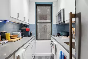 225 W 25th St, New York City, NY 10001 - Photo 5