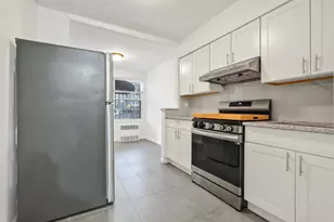 1043 E 101st St, New York City, NY 11236 - Photo 29