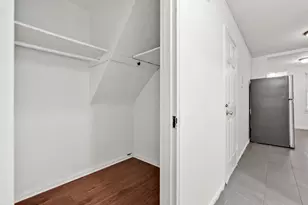 1043 E 101st St, New York City, NY 11236 - Photo 35
