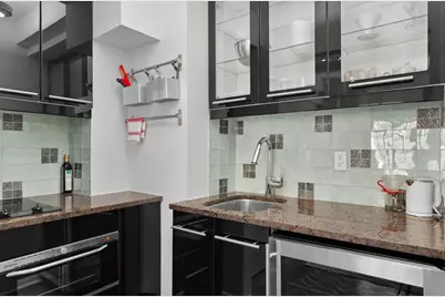 25 Tudor City Place #619, New York City, NY 10017 - Photo 9