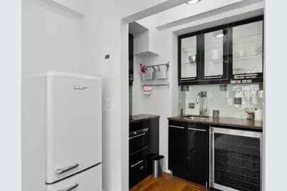 25 Tudor City Place #619, New York City, NY 10017 - Photo 9