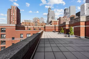 300 Rector Pl, New York City, NY 10280 - Photo 11