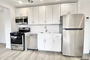 45 W 81st St, New York City, NY 10024 - Photo 3