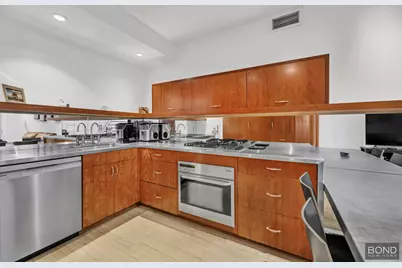 32 E 76th Street #502-602, New York City, NY 10021 - Photo 5