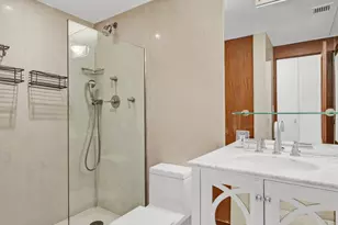 32 E 76th St, New York City, NY 10021 - Photo 13