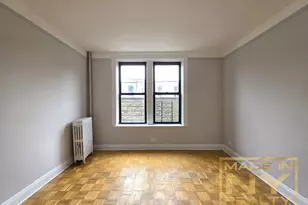 24-56 44th St, New York City, NY 11103 - Photo 3
