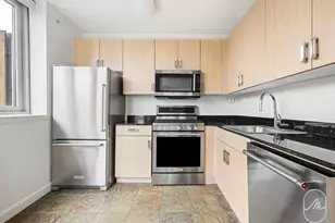 561 10th Ave, New York City, NY 10036 - Photo 5