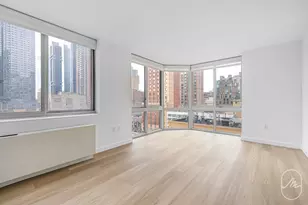 561 10th Ave, New York City, NY 10036 - Photo 5