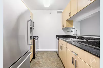 561 10th Avenue #4L, New York City, NY 10036 - Photo 15