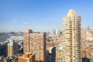 561 10th Ave, New York City, NY 10036 - Photo 3