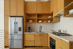 242 S 1st St, New York City, NY 11211 - Photo 3